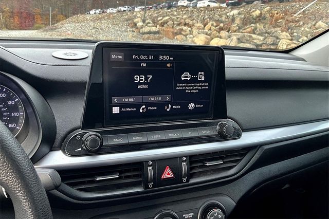 2023 Kia Forte LXS Image 20 of 32