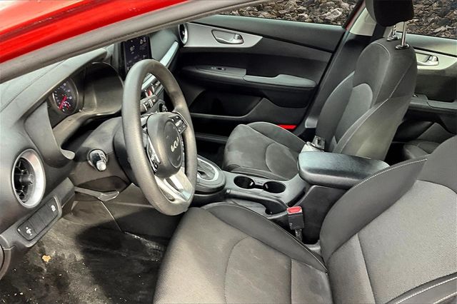 2023 Kia Forte LXS Image 32 of 32