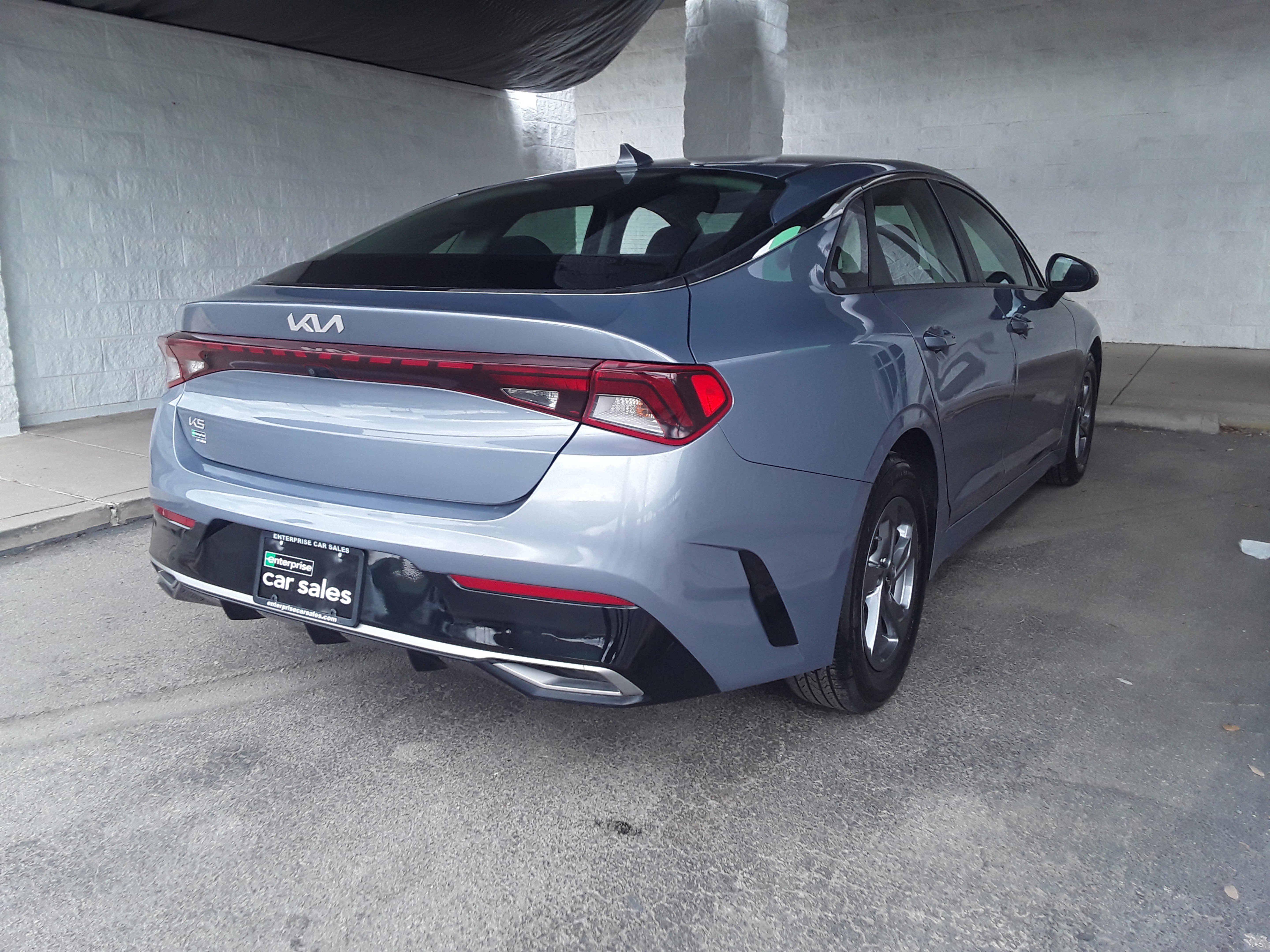 Vehicle image 2 of 14