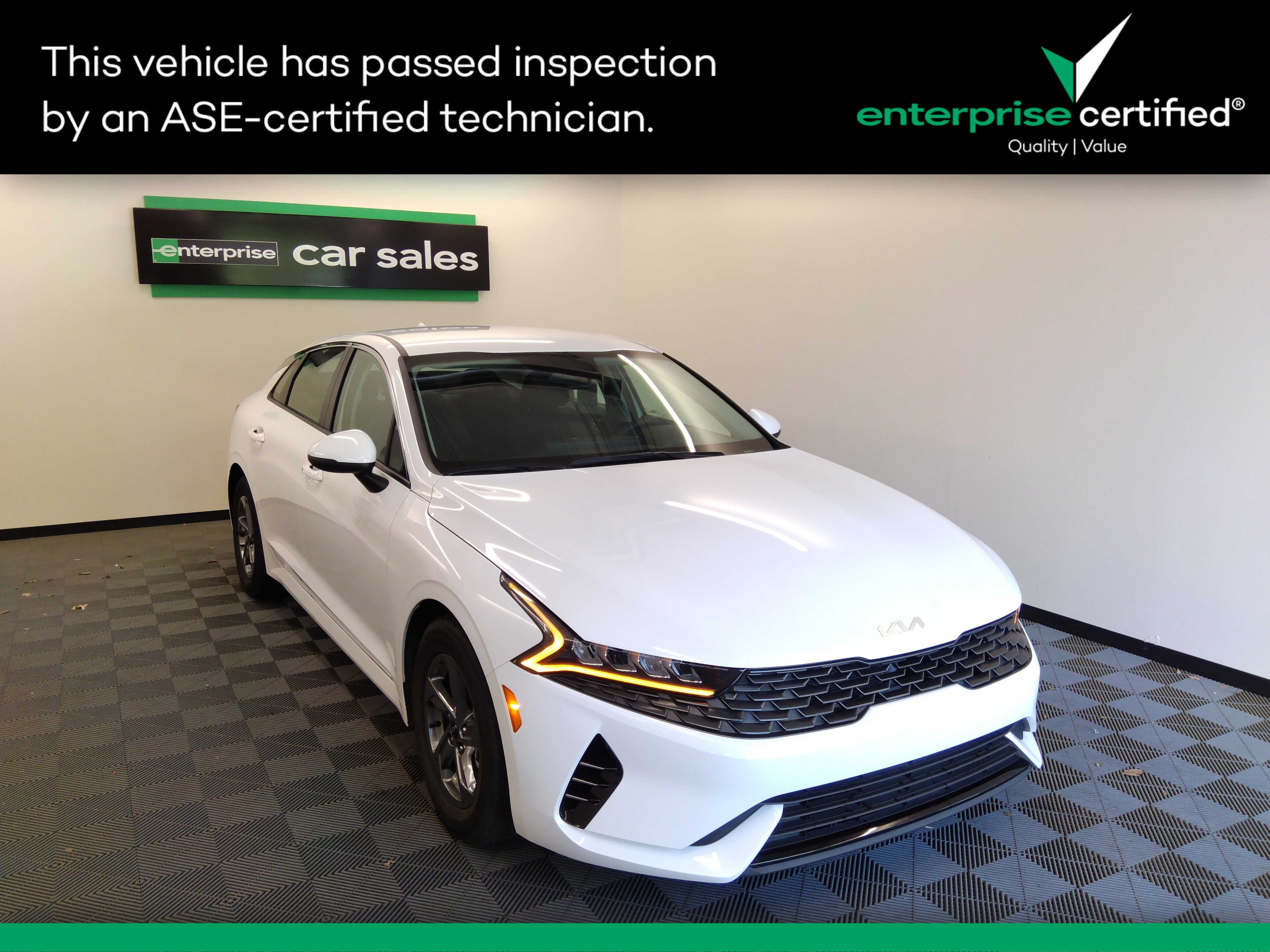 Vehicle image 2 of 22