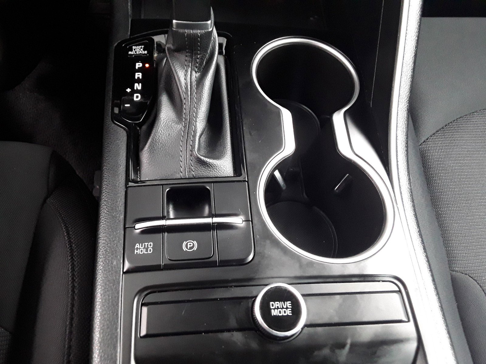 Vehicle image 14 of 20
