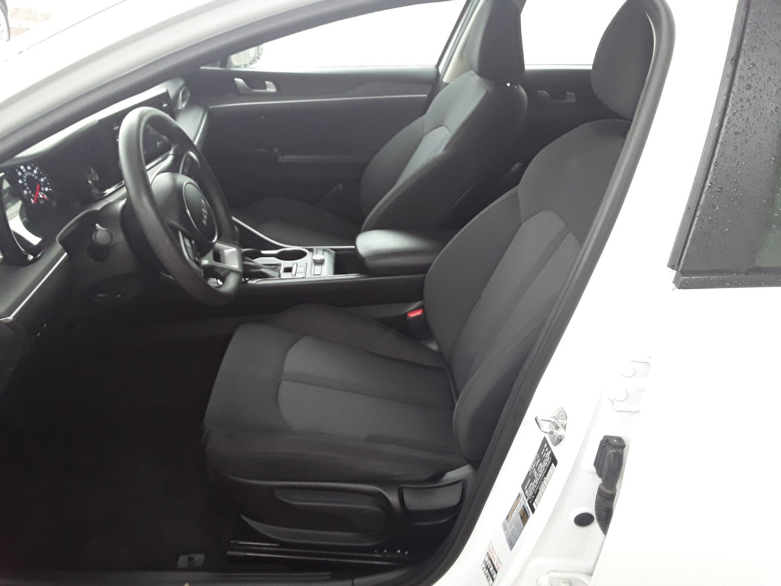 Vehicle image 9 of 20
