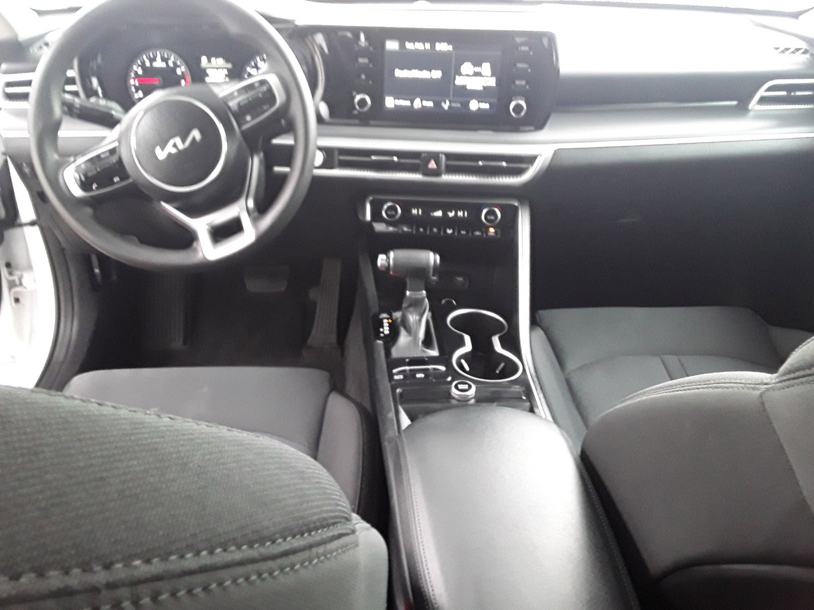 Vehicle image 11 of 20