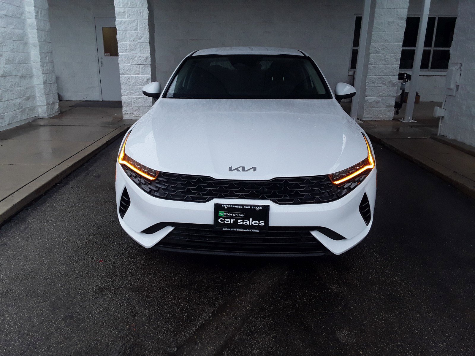 Vehicle image 3 of 20