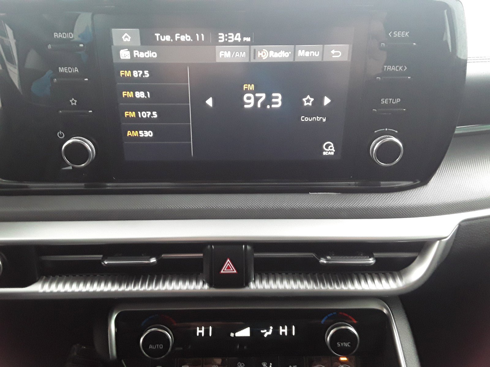Vehicle image 18 of 20
