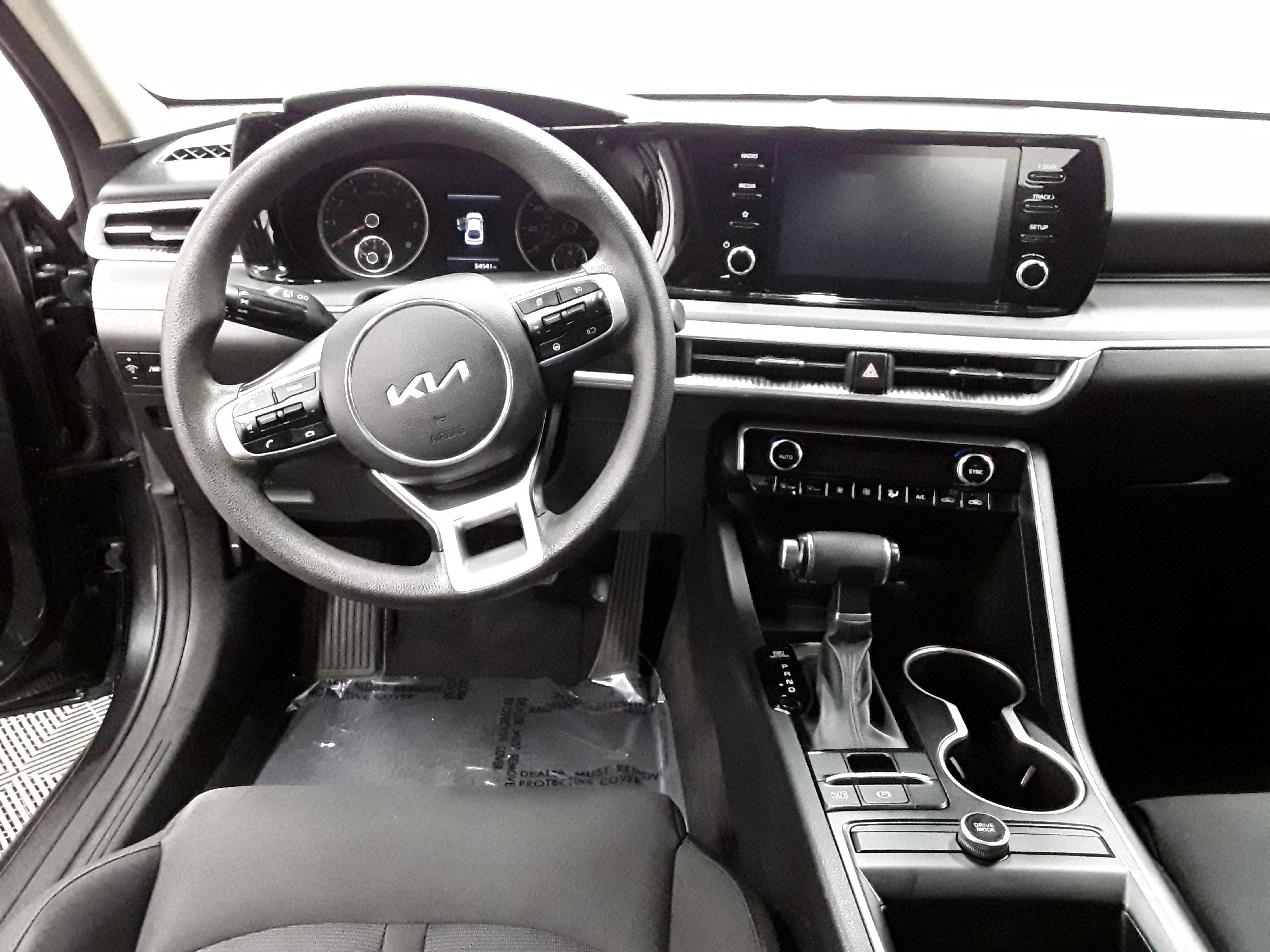 Vehicle image 9 of 23