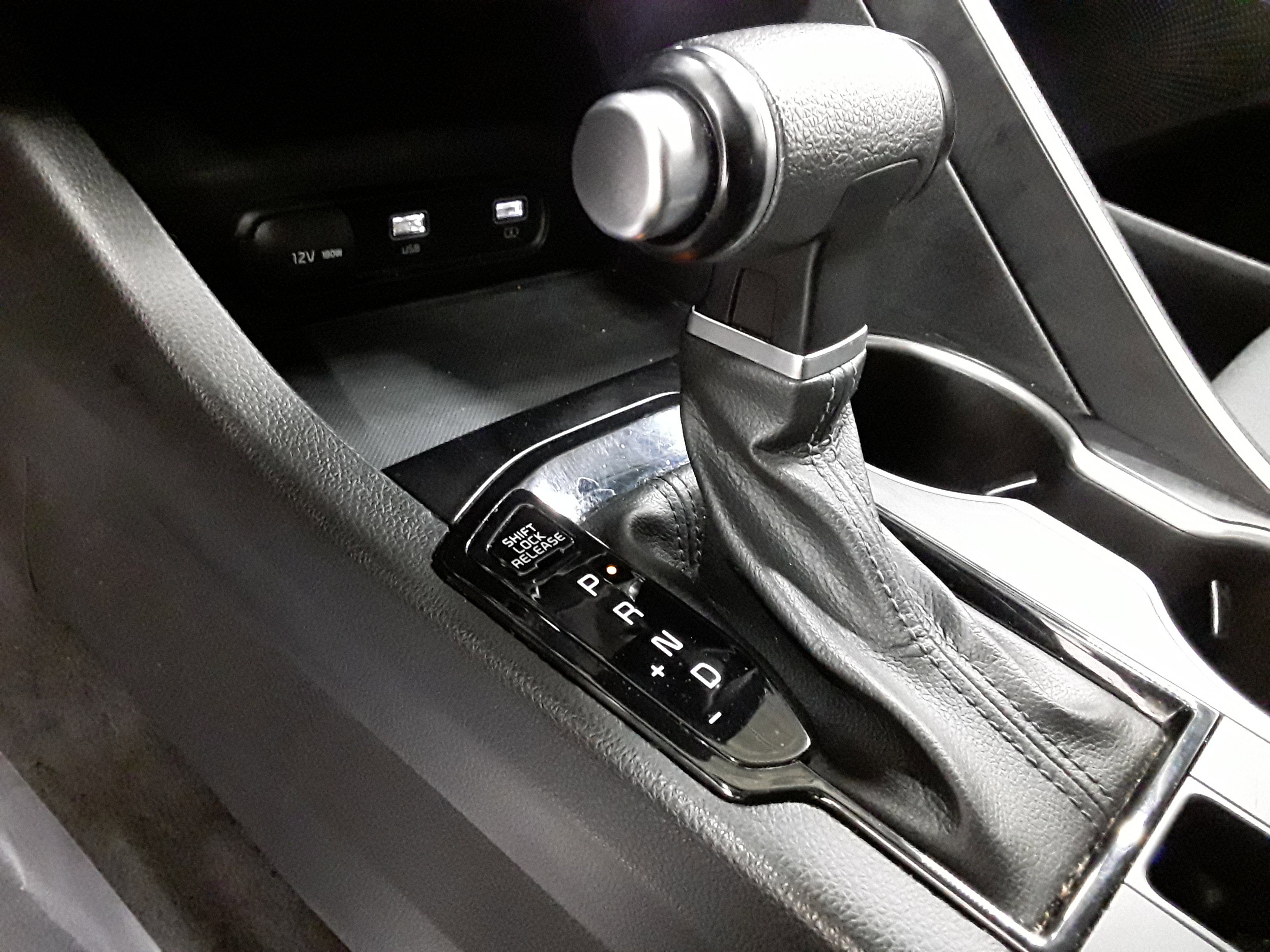 Vehicle image 12 of 23