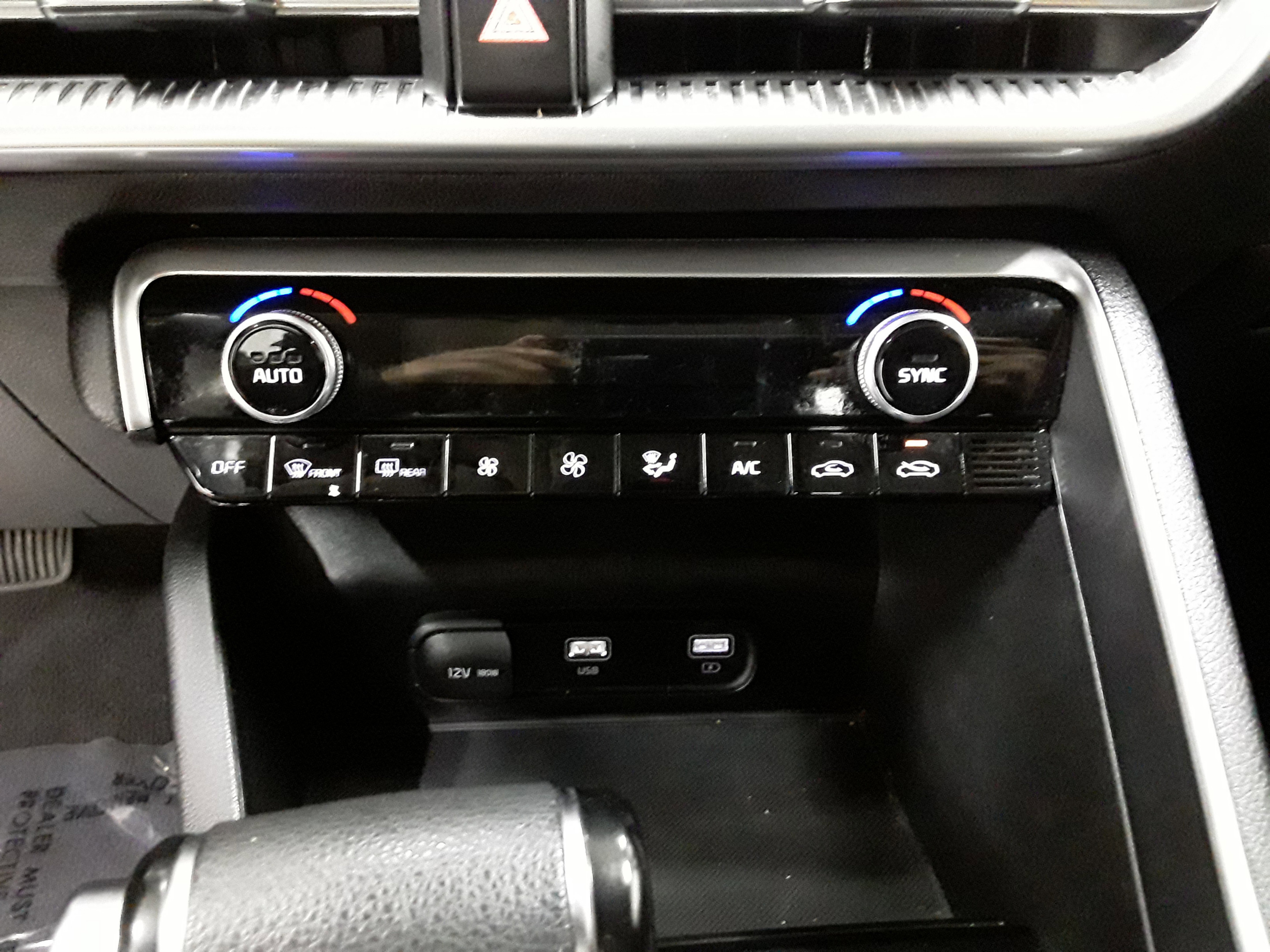 Vehicle image 13 of 23