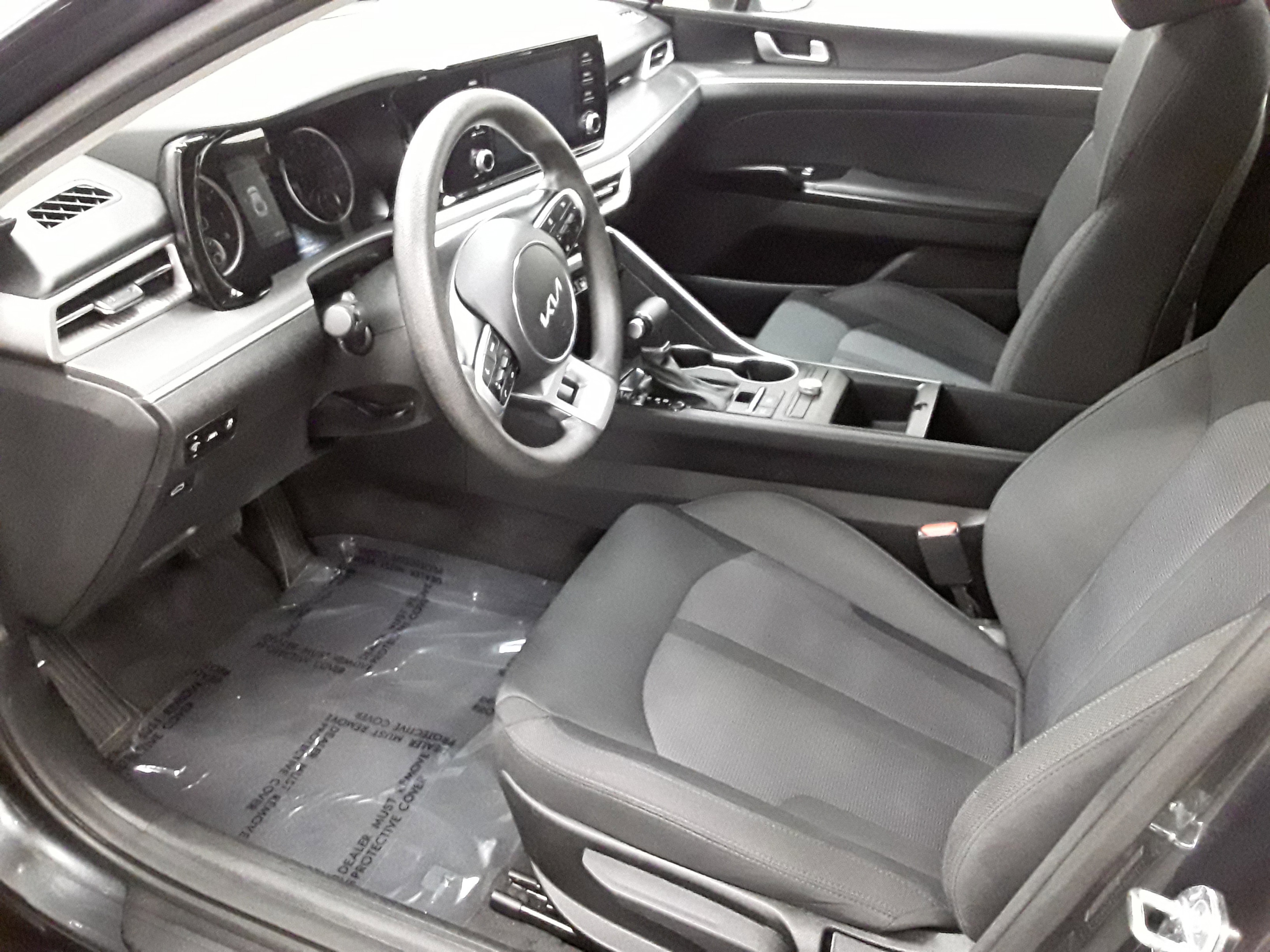 Vehicle image 7 of 23
