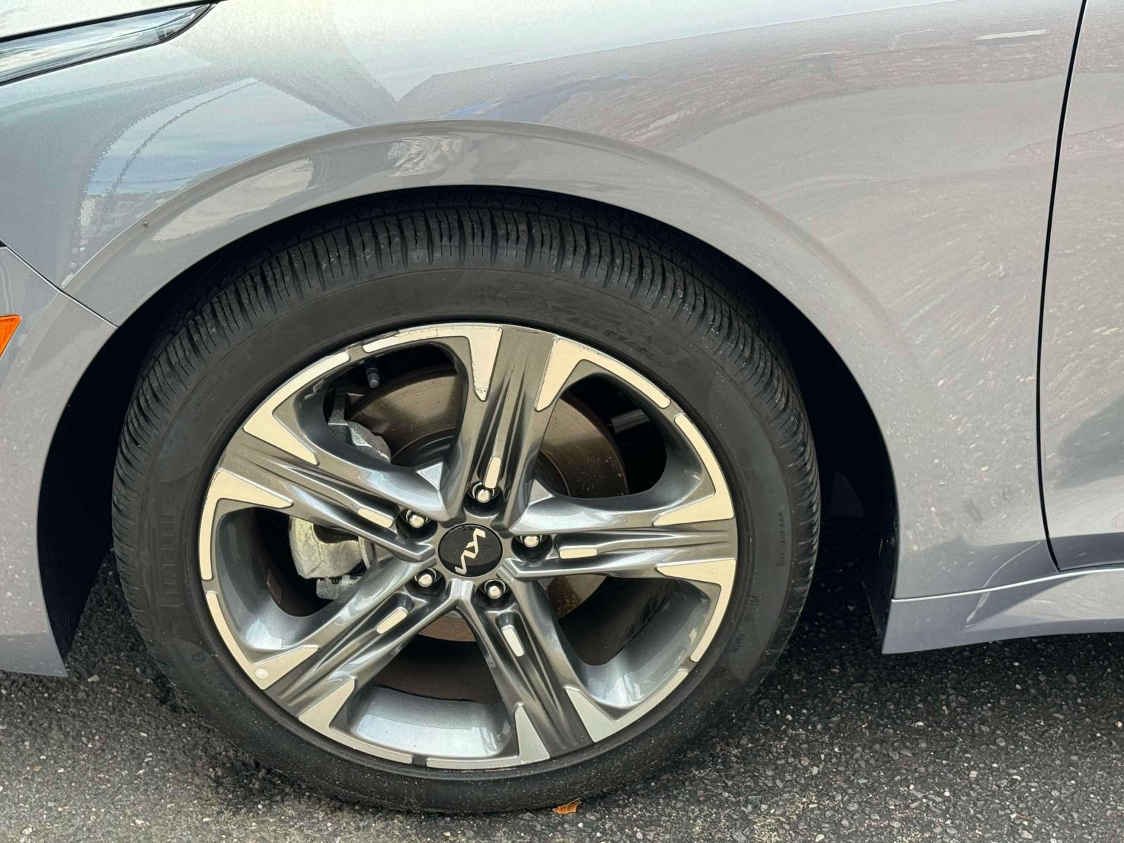 Vehicle image 7 of 30