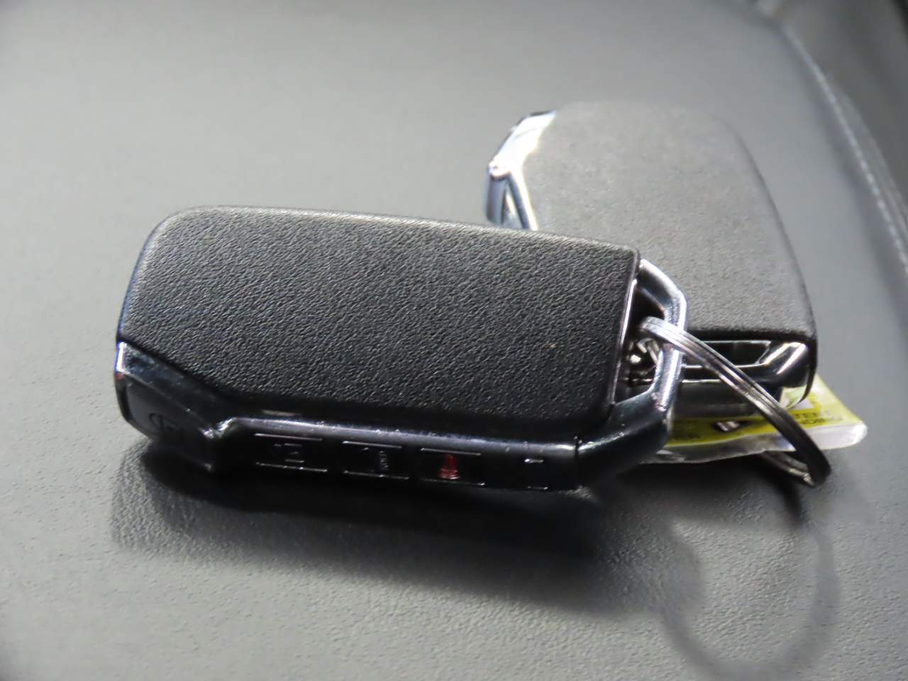 Vehicle image 13 of 17
