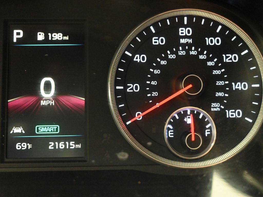 Vehicle image 36 of 49