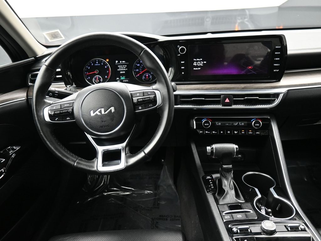 Vehicle image 40 of 49
