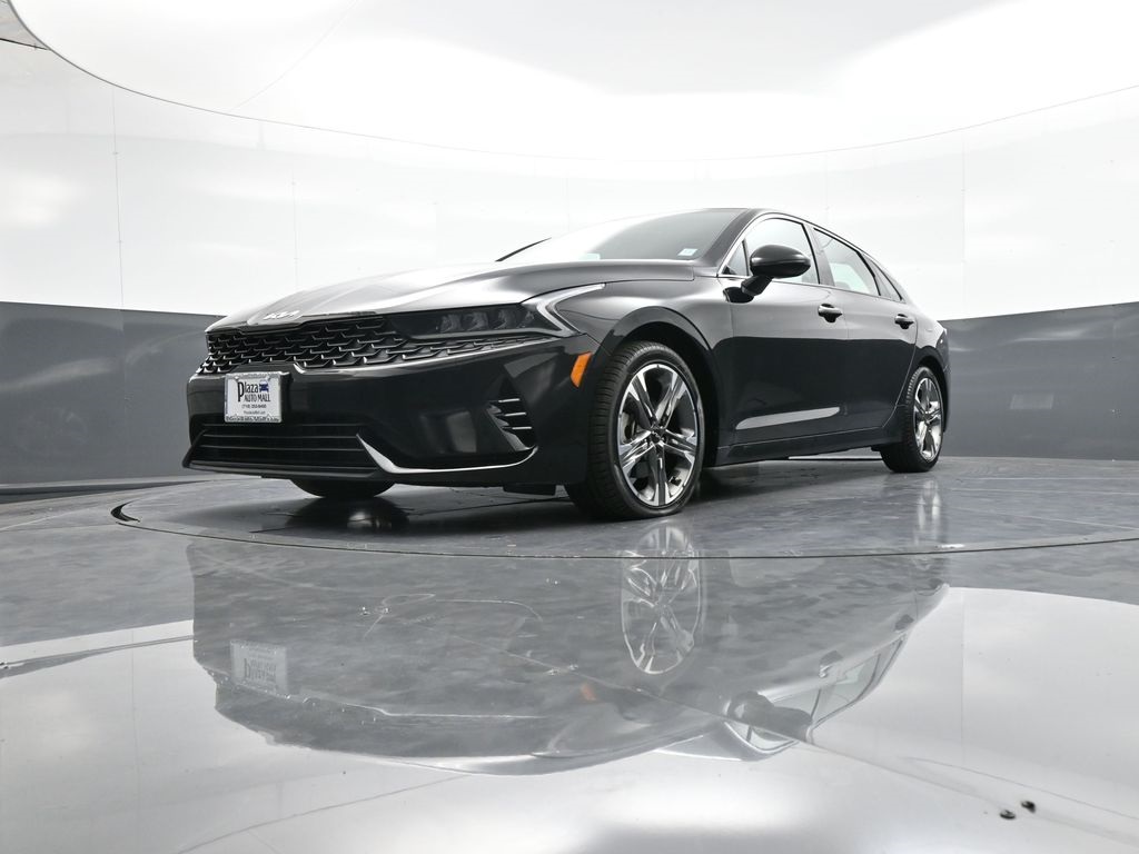 Vehicle image 3 of 49