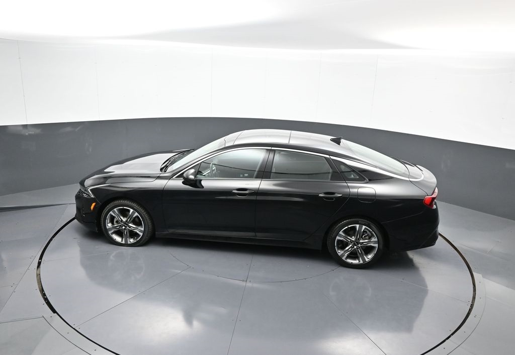 Vehicle image 46 of 49