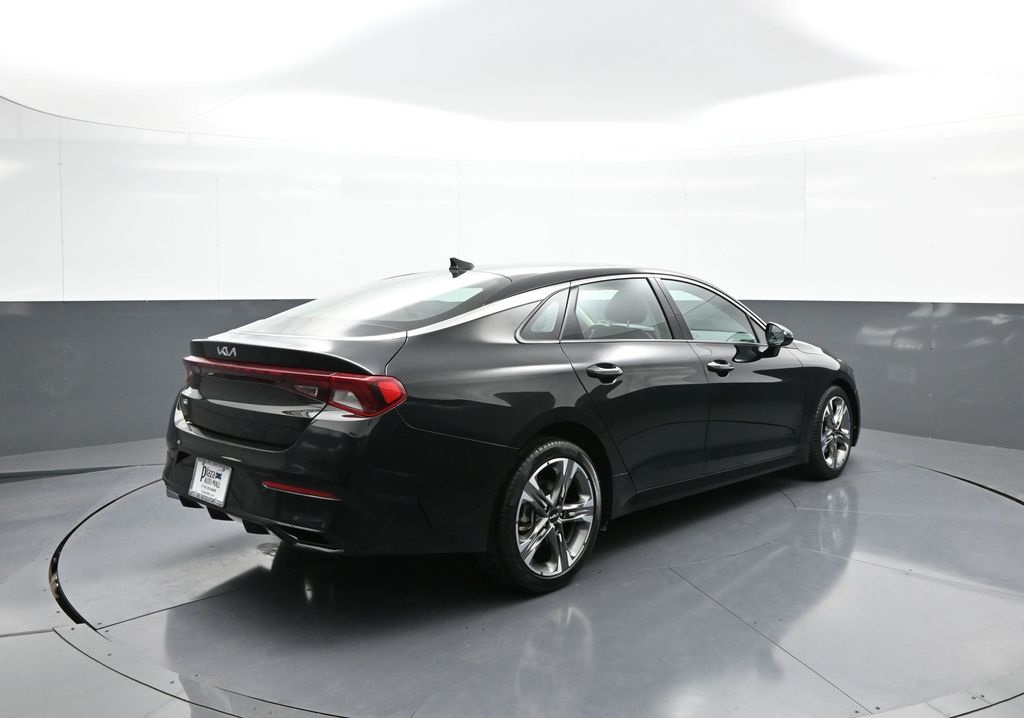 Vehicle image 17 of 49