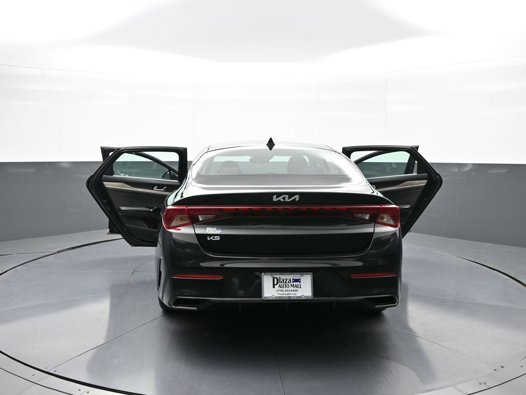 Vehicle image 23 of 49