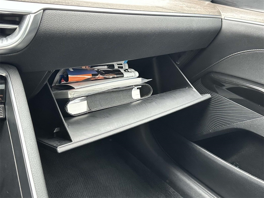 Vehicle image 33 of 33