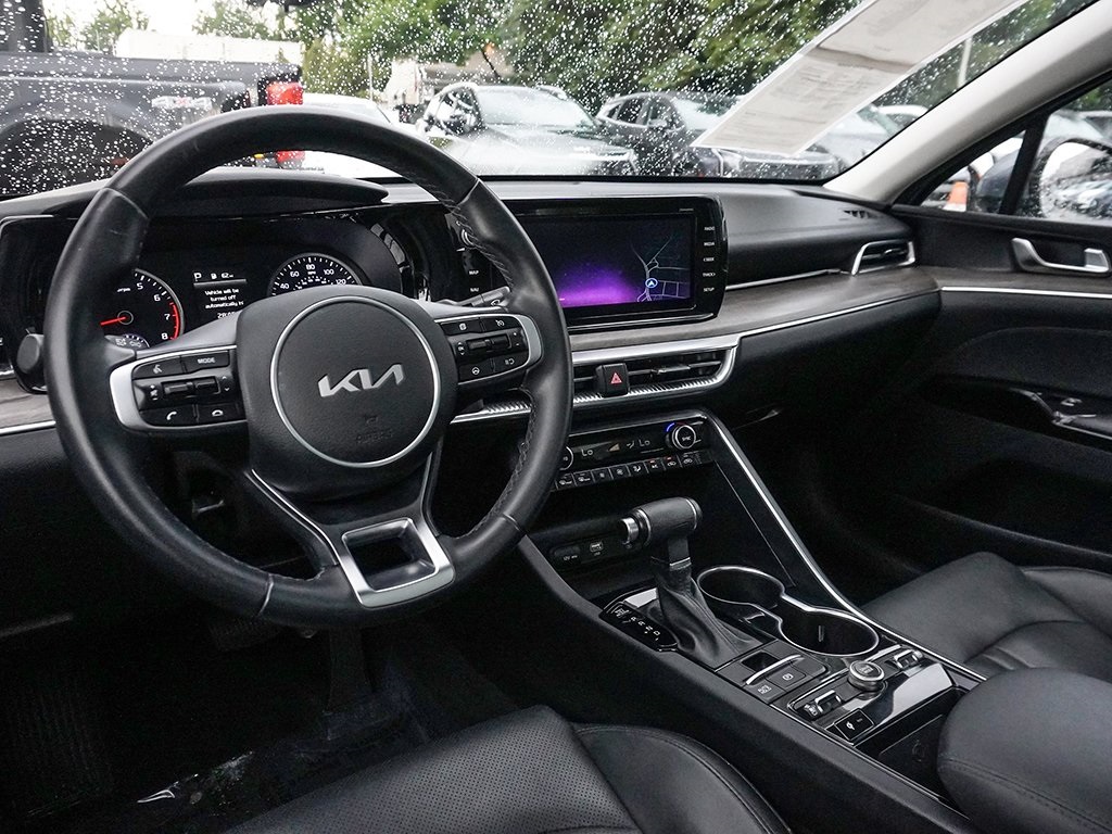 Vehicle image 29 of 65