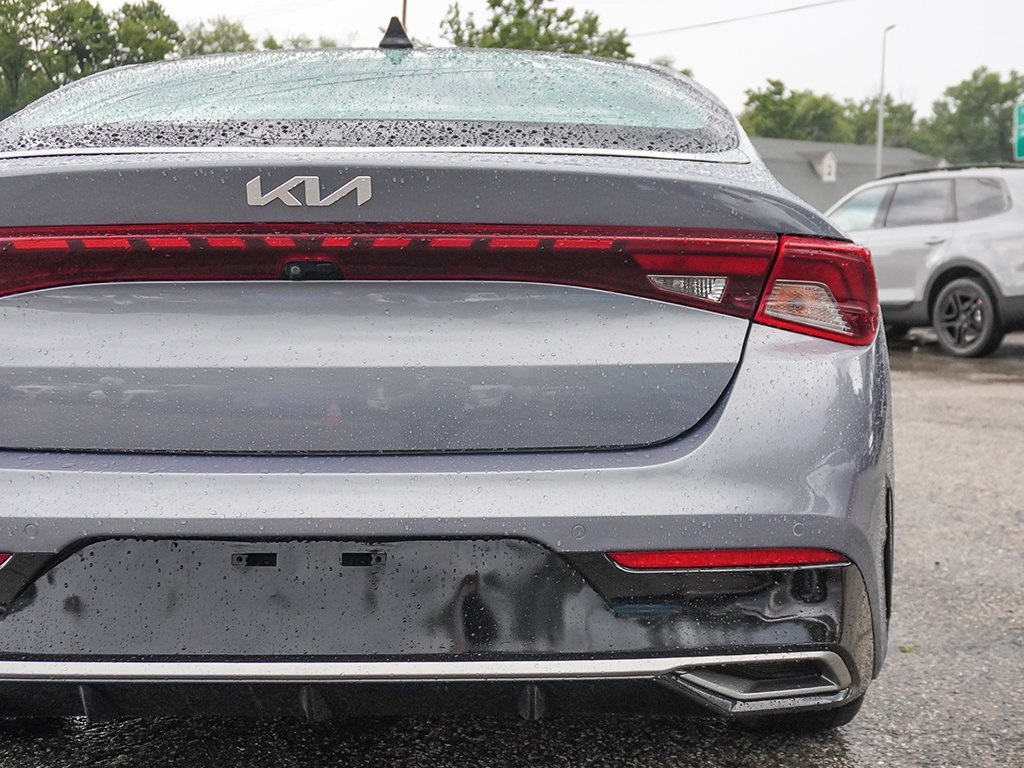 Vehicle image 11 of 65