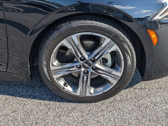 Vehicle image 9 of 25