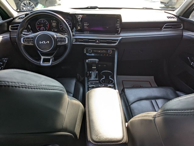 Vehicle image 12 of 25