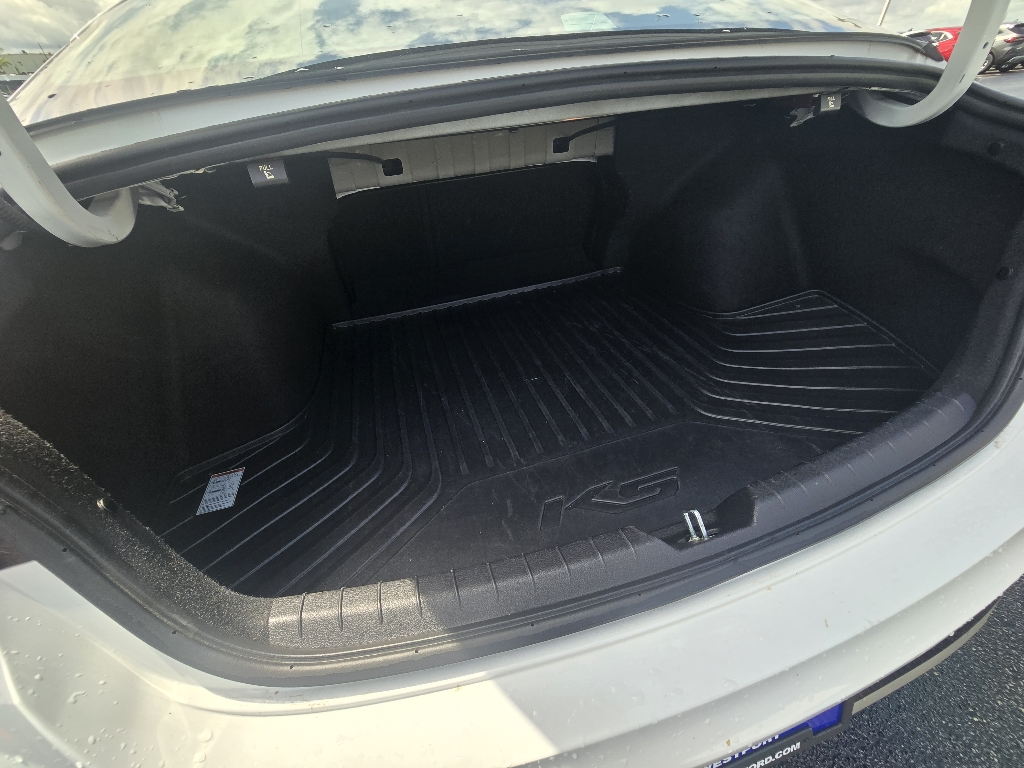 Vehicle image 29 of 29