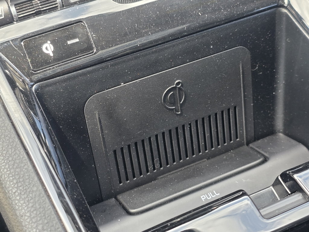 Vehicle image 18 of 29