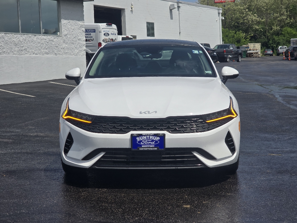Vehicle image 2 of 29