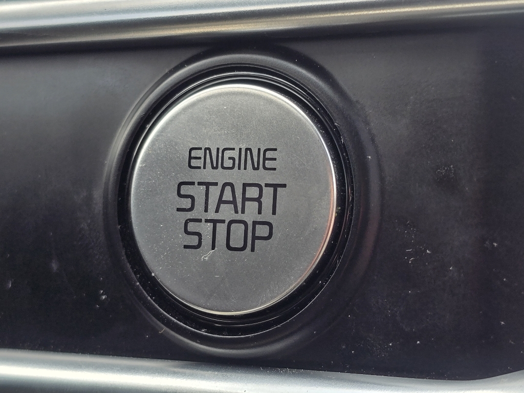 Vehicle image 20 of 29