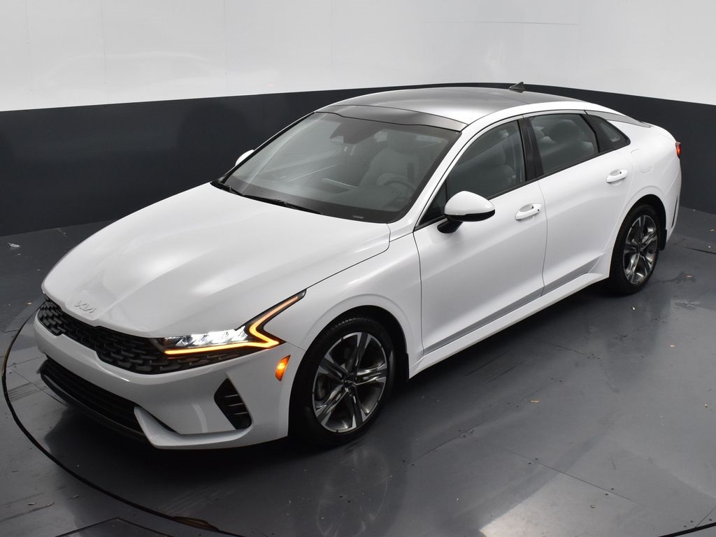 Vehicle image 10 of 27
