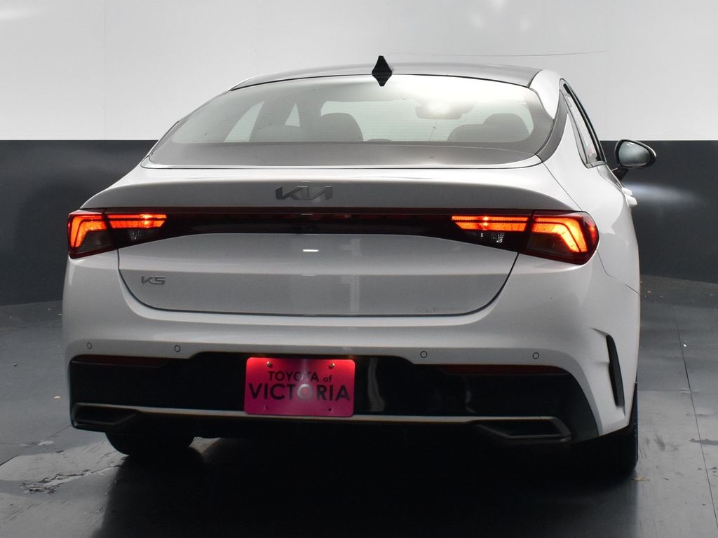 Vehicle image 5 of 27