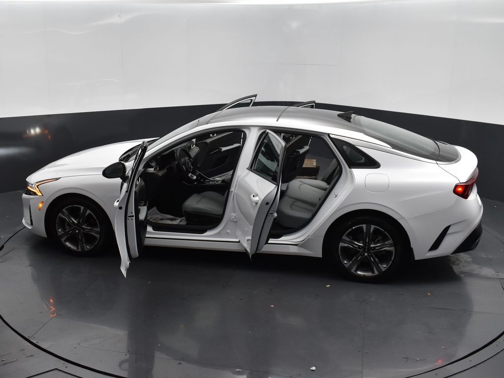 Vehicle image 27 of 27
