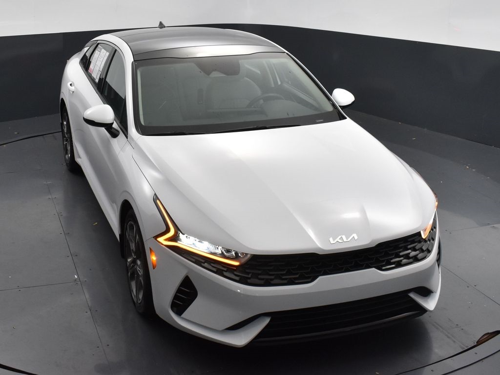 Vehicle image 6 of 27