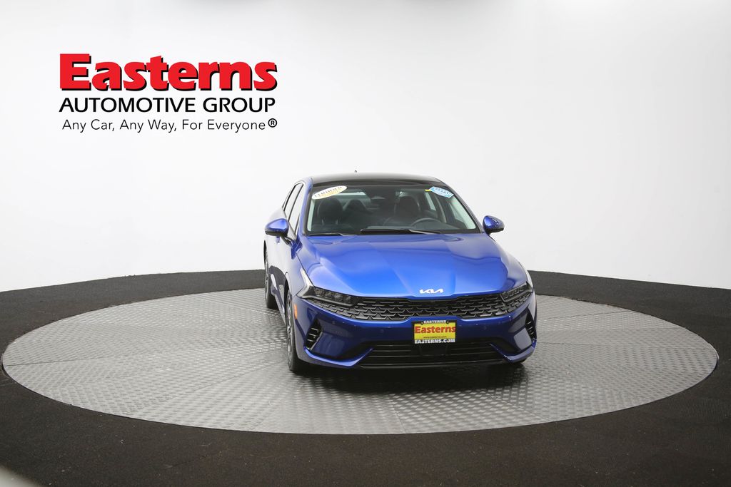 Vehicle image 27 of 65