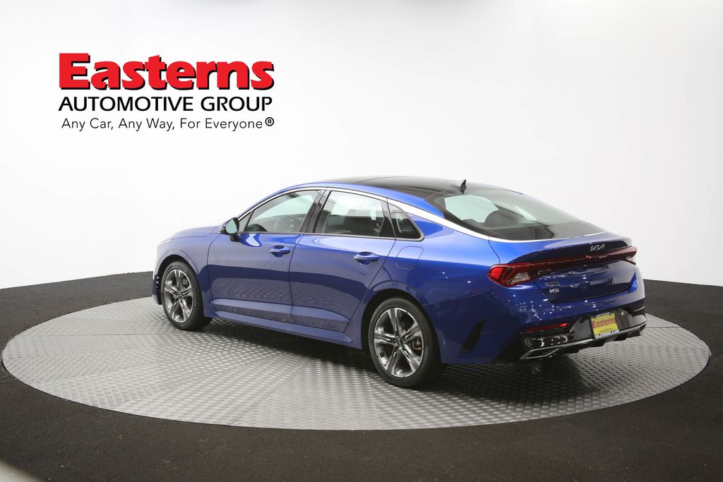 Vehicle image 35 of 65