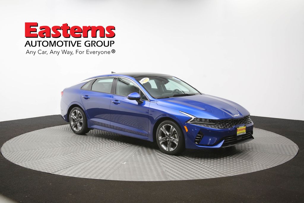 Vehicle image 25 of 65
