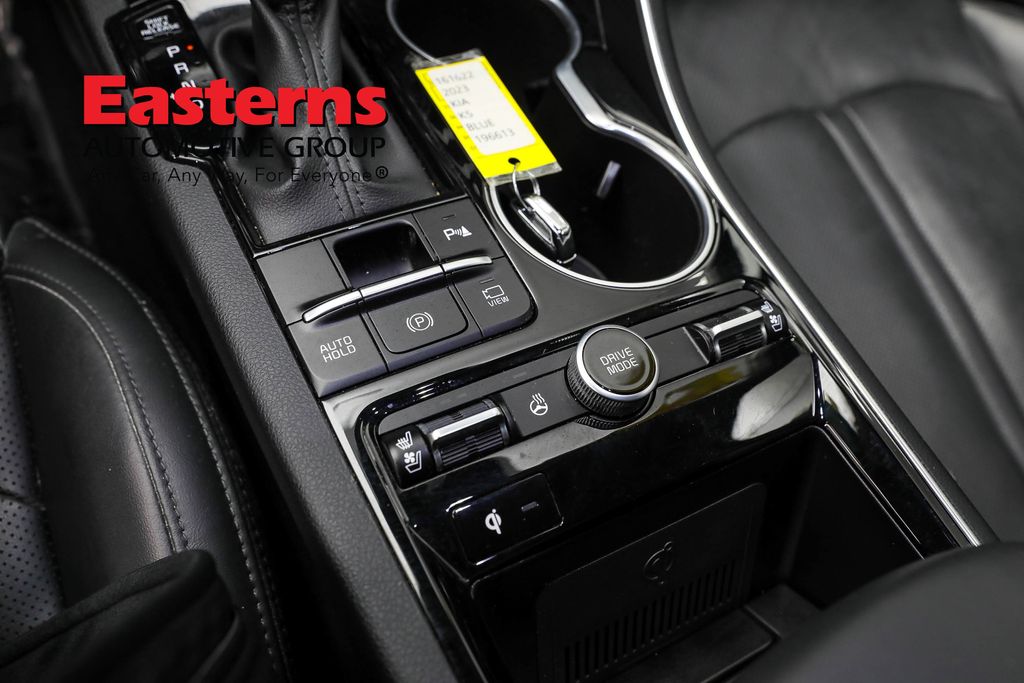 Vehicle image 50 of 65