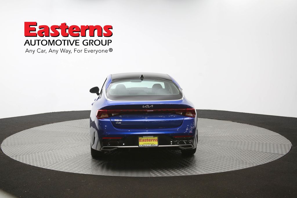 Vehicle image 14 of 65