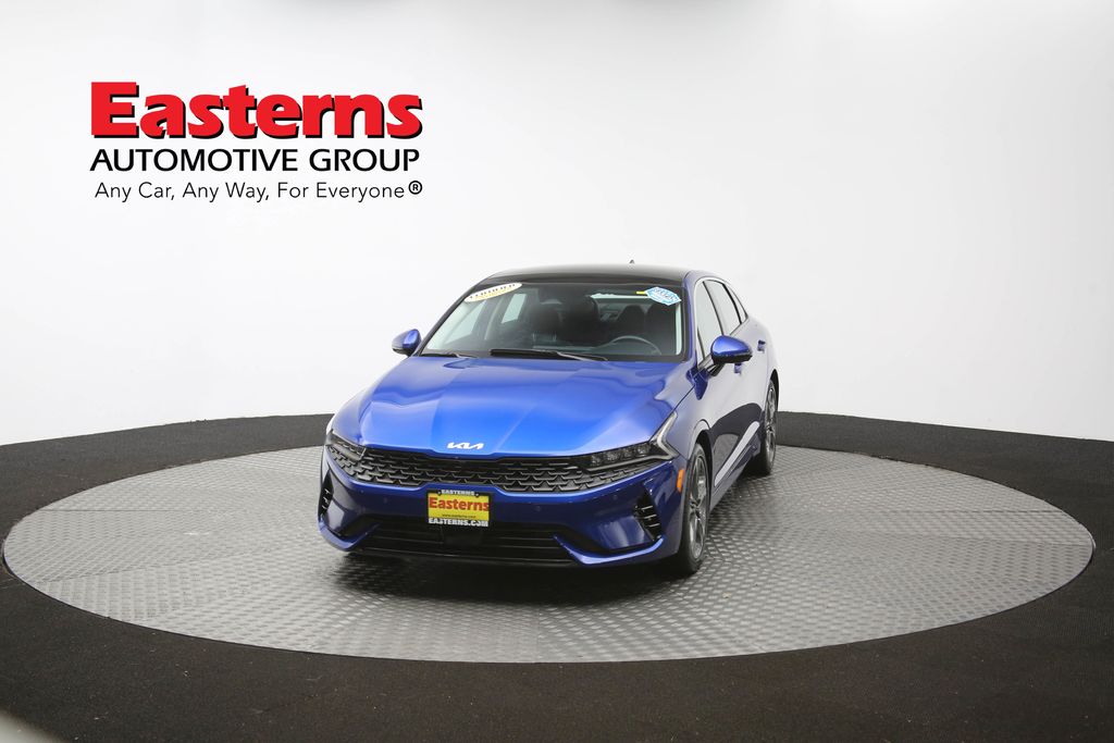 Vehicle image 28 of 65