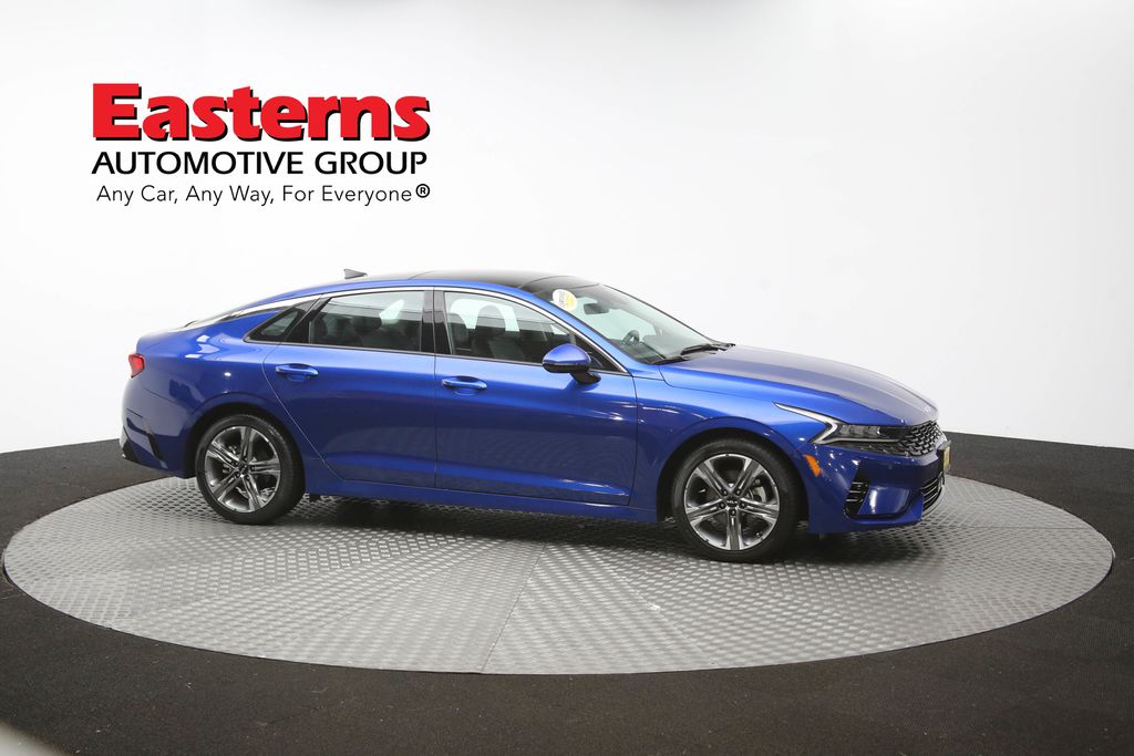 Vehicle image 23 of 65