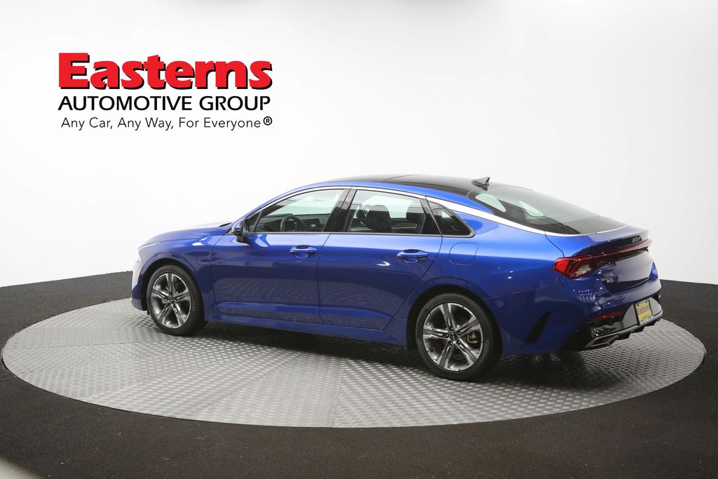Vehicle image 34 of 65