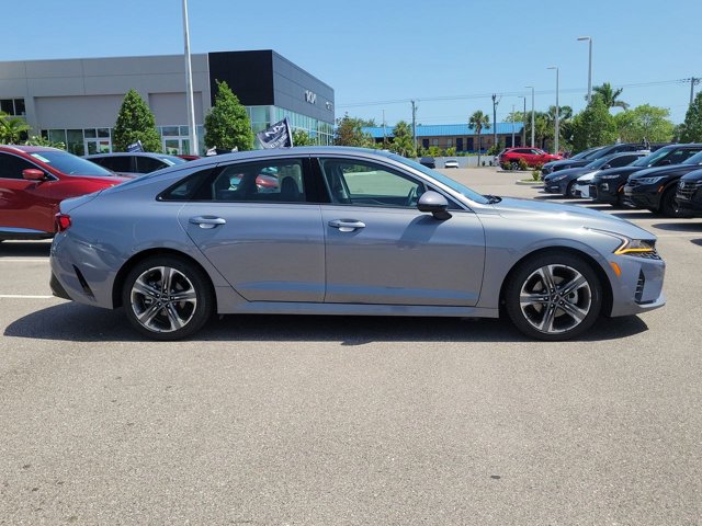 Vehicle image 5 of 31