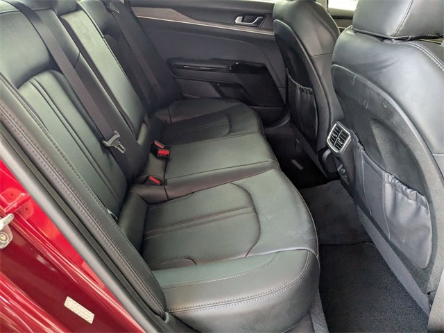 Vehicle image 24 of 37