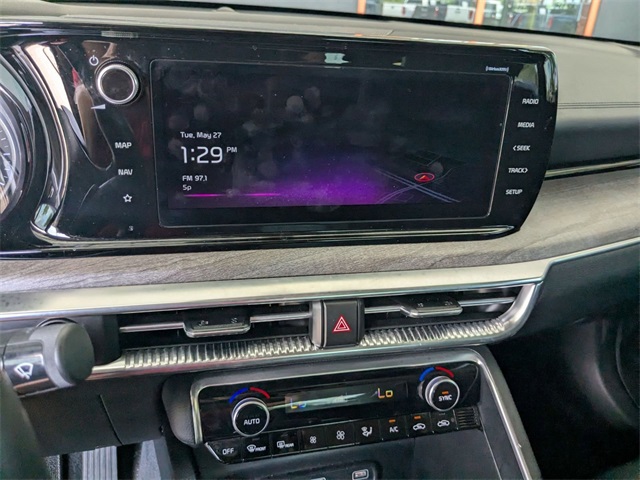 Vehicle image 15 of 37