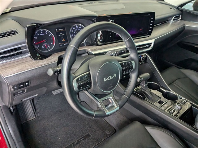 Vehicle image 9 of 37