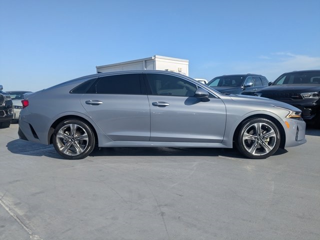 Vehicle image 3 of 28