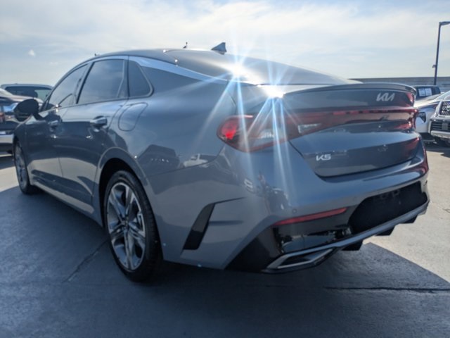 Vehicle image 6 of 28