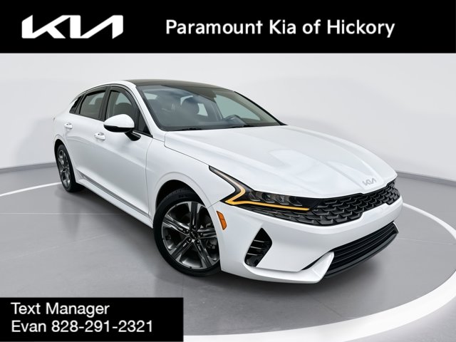 Vehicle image 3 of 32