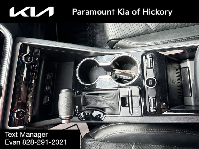 Vehicle image 27 of 32